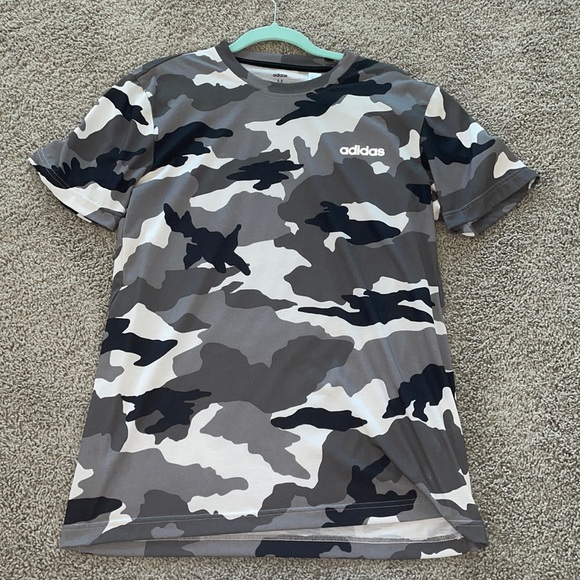adidas Other - Adidas Fast and Confident AOP Camo Black and Grey Short sleeve shirt Climilte